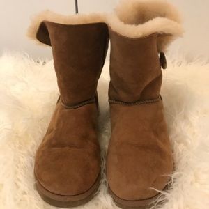 Bailey button fur uggs